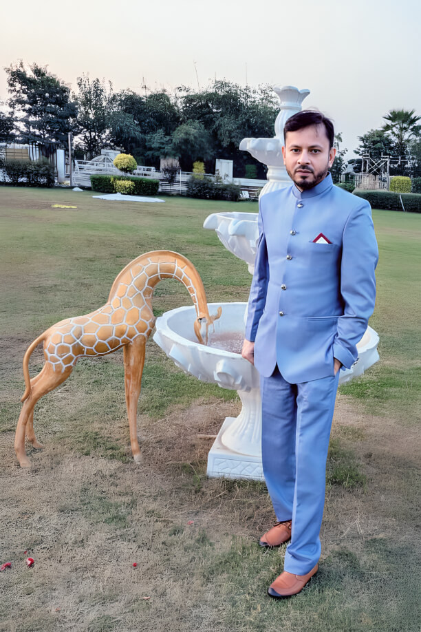 kashif-mukhtar-in-blue-princecot Contact With Kashif Mukhtar, WEB, ERP and SEO expert